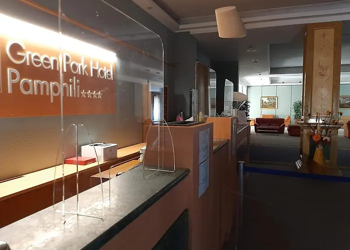 Otel Ele Park Pamphili 4*