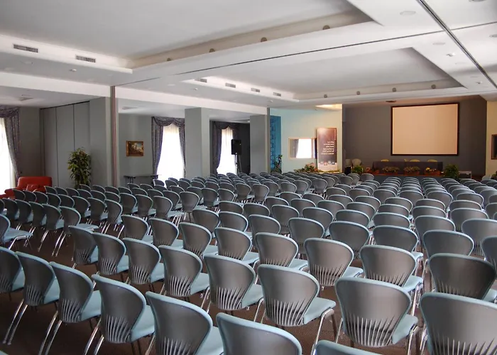 Отель Ele Park Pamphili 4*